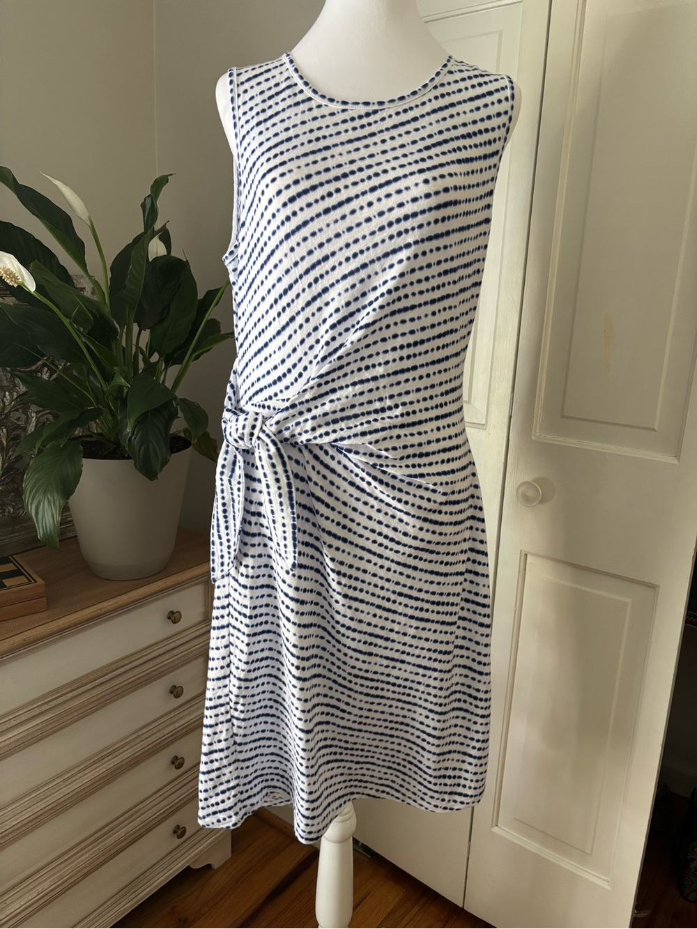 Talbots White and Navy Sleeveless Tie-Waist Midi Dress